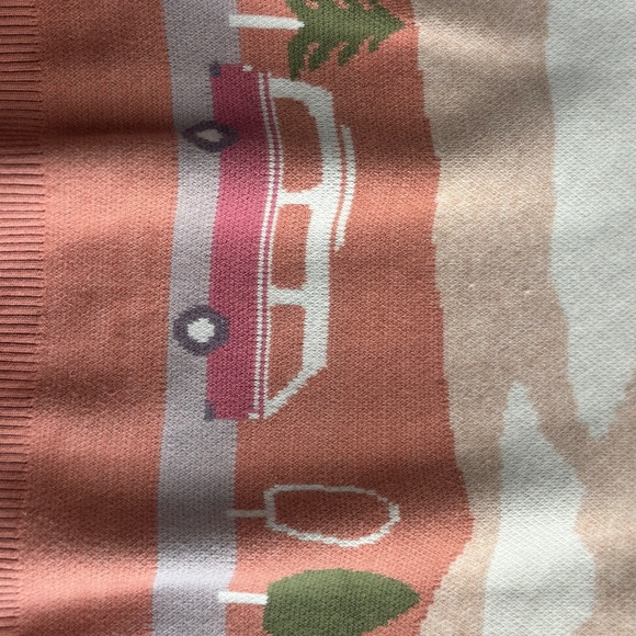 Debut Retro Scenic Sweater with Van Design - Picture 10 of 10